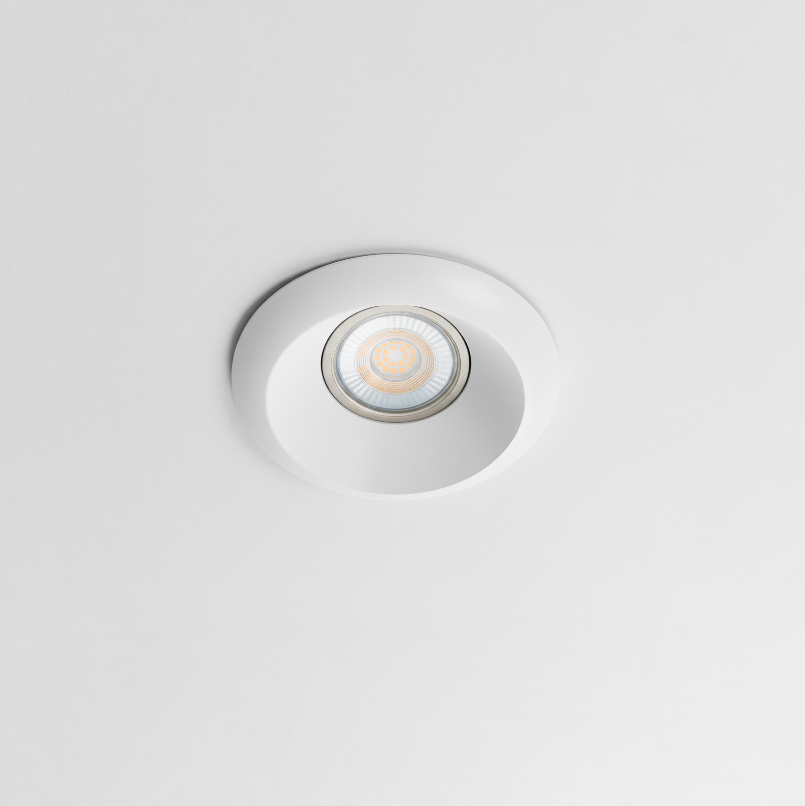 چراغ گچی سقفی توکار SH-5601